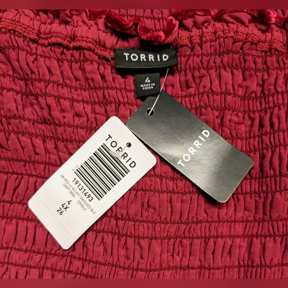 Torrid NWT, Red Velvet, Smocked, Blouson Sleeve, Crop Top, Size 4X - Picture 3 of 11